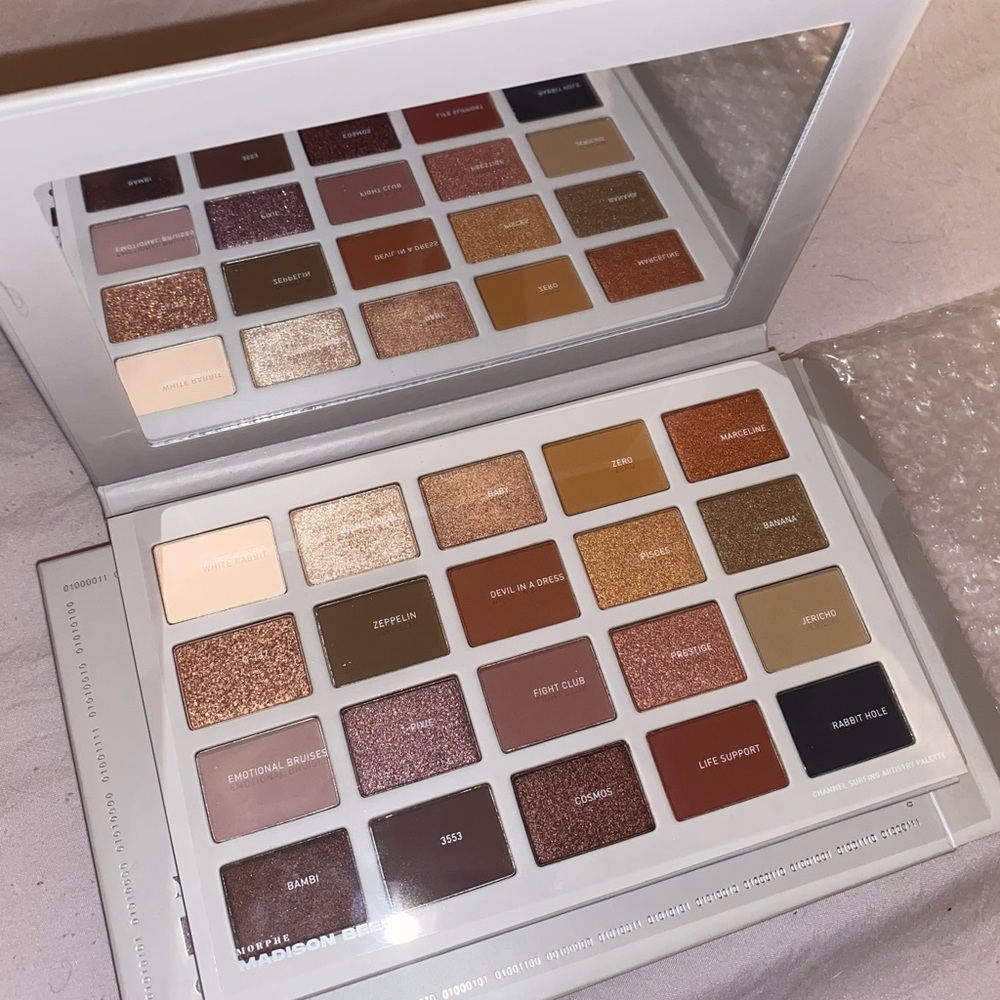 Morphe x Madison Beer Eyeshadow Palette